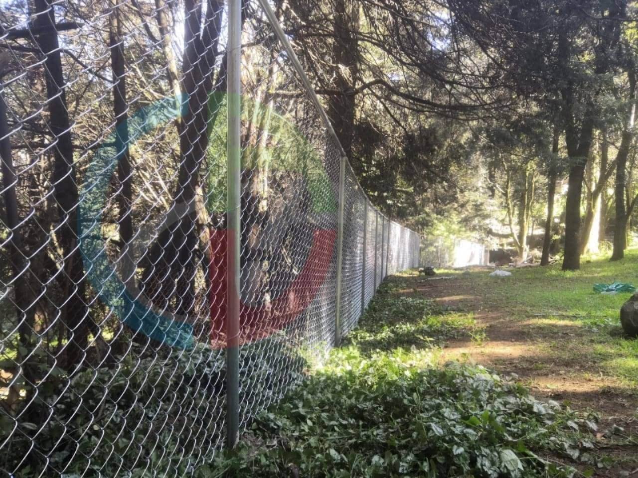 Malla ciclónica instalada